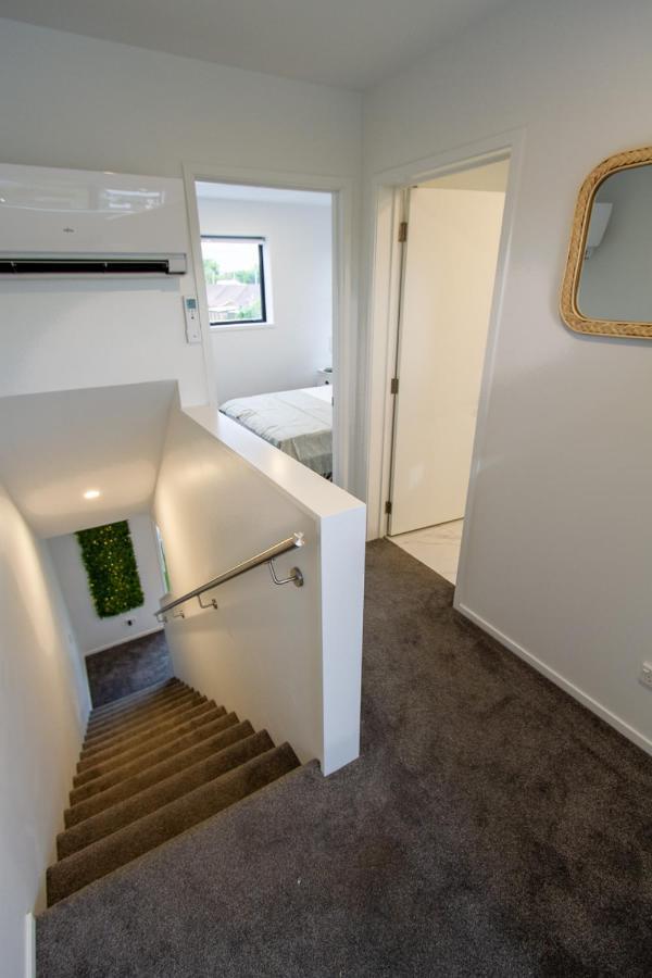 2 Bed Central Addington W/Park Christchurch Eksteriør bilde