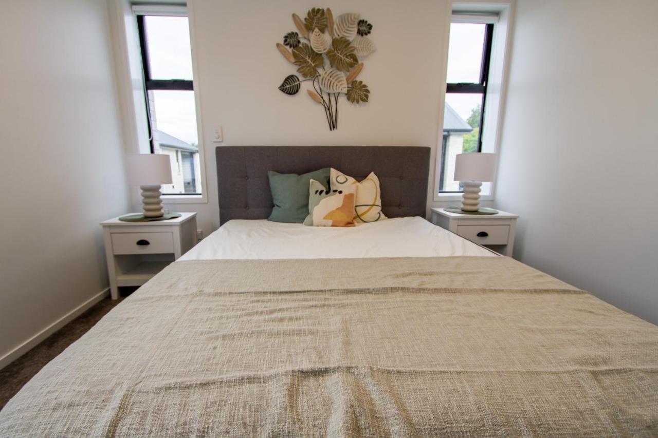 2 Bed Central Addington W/Park Christchurch Eksteriør bilde